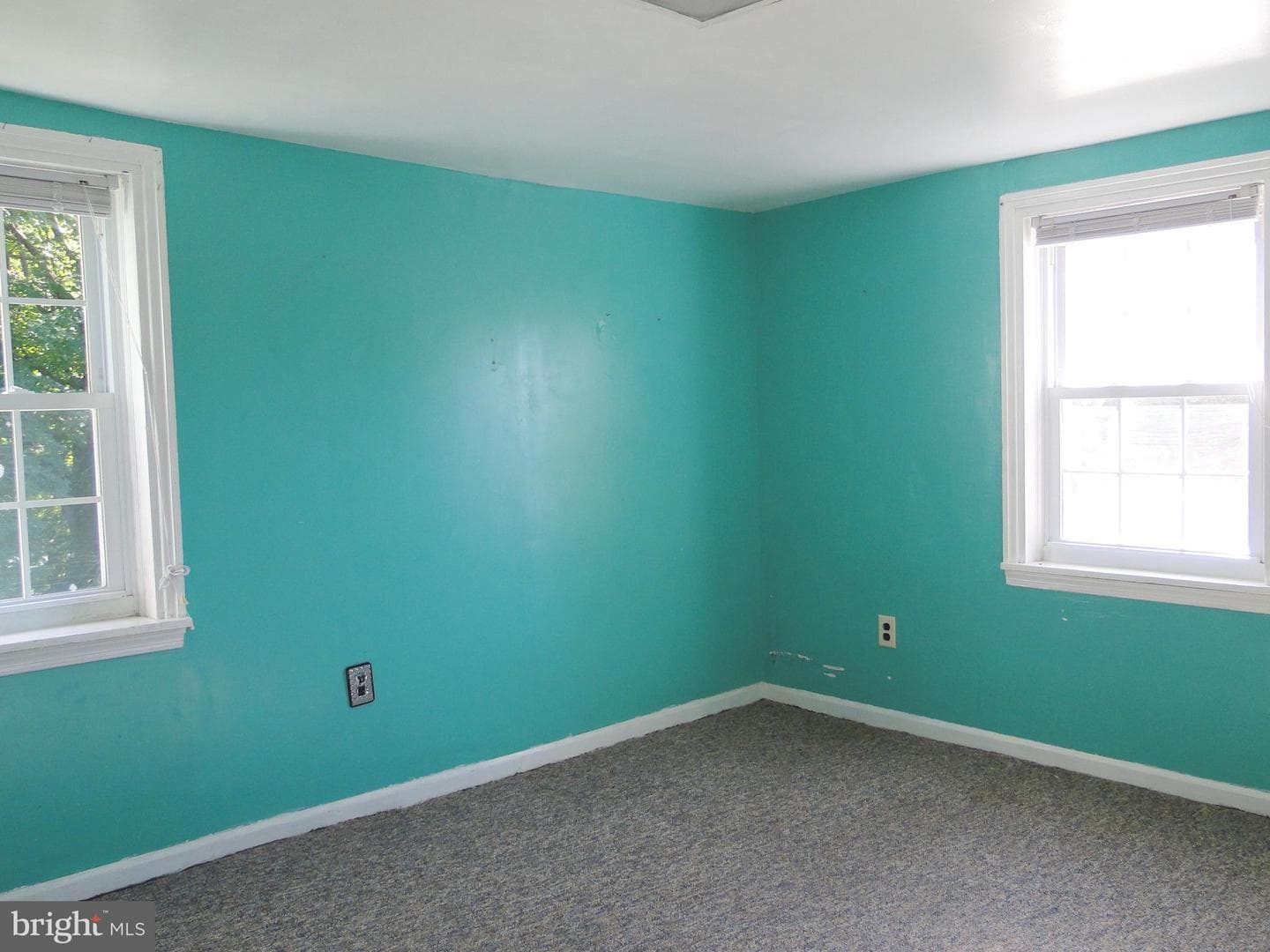 2365 E Swamp Road photo 16