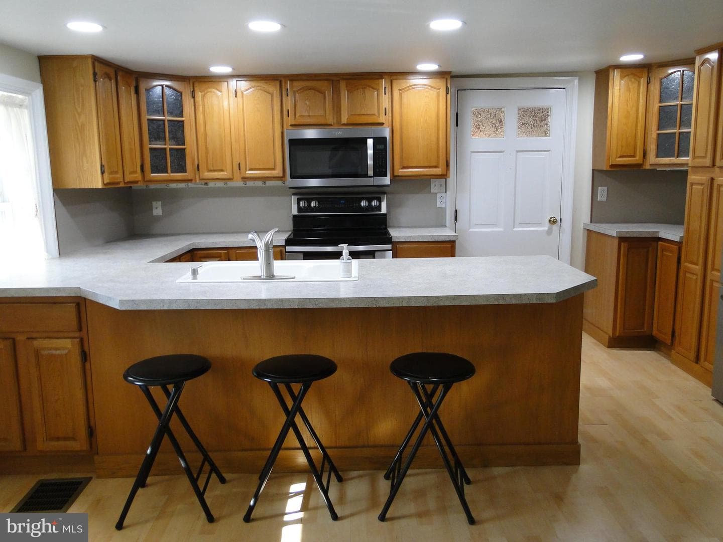 2365 E Swamp Road photo 2