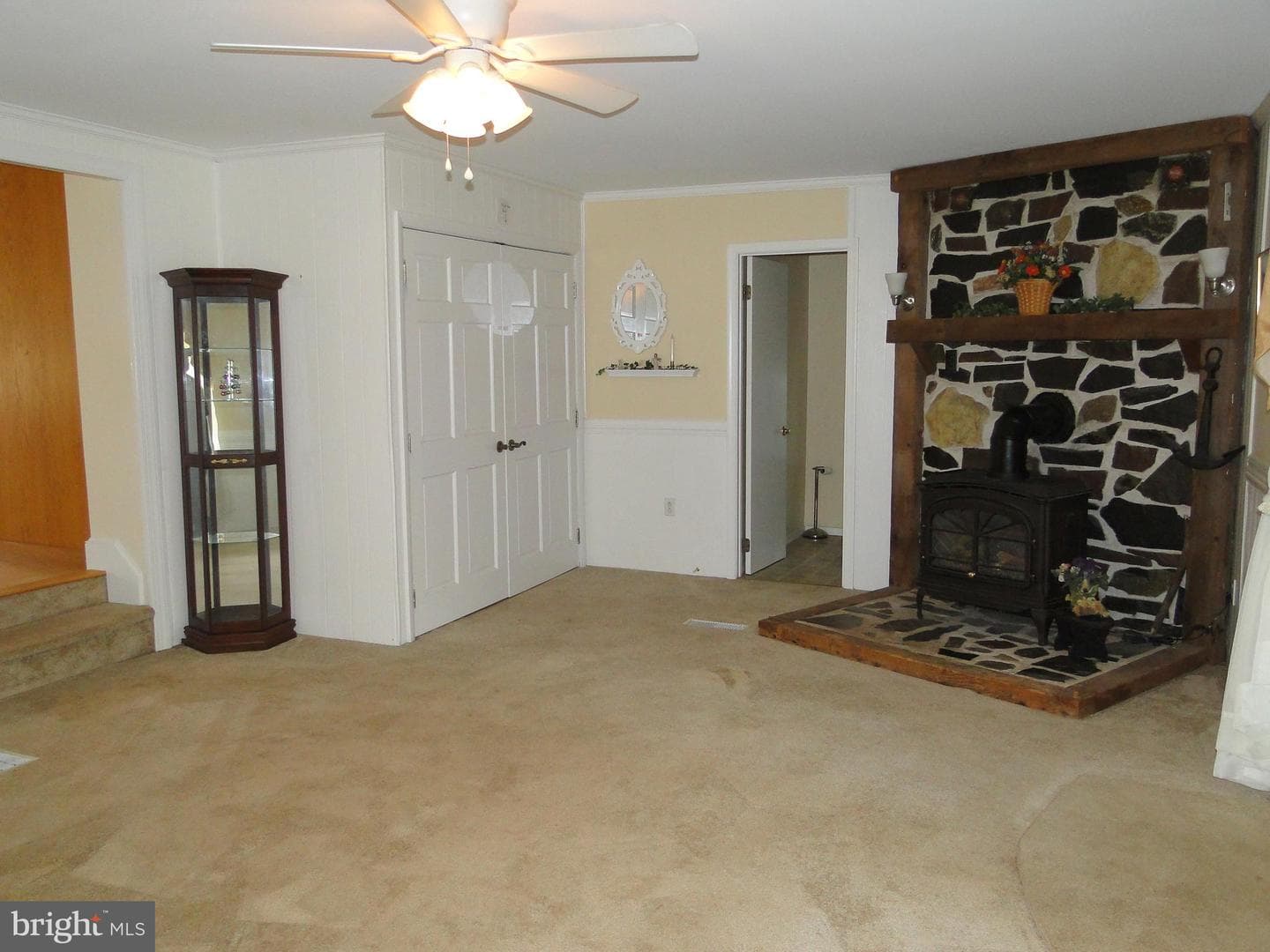 2365 E Swamp Road photo 7