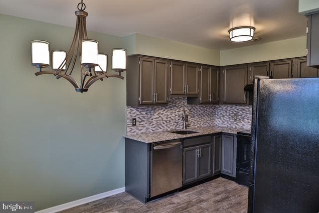 415 Wexford Way photo 21
