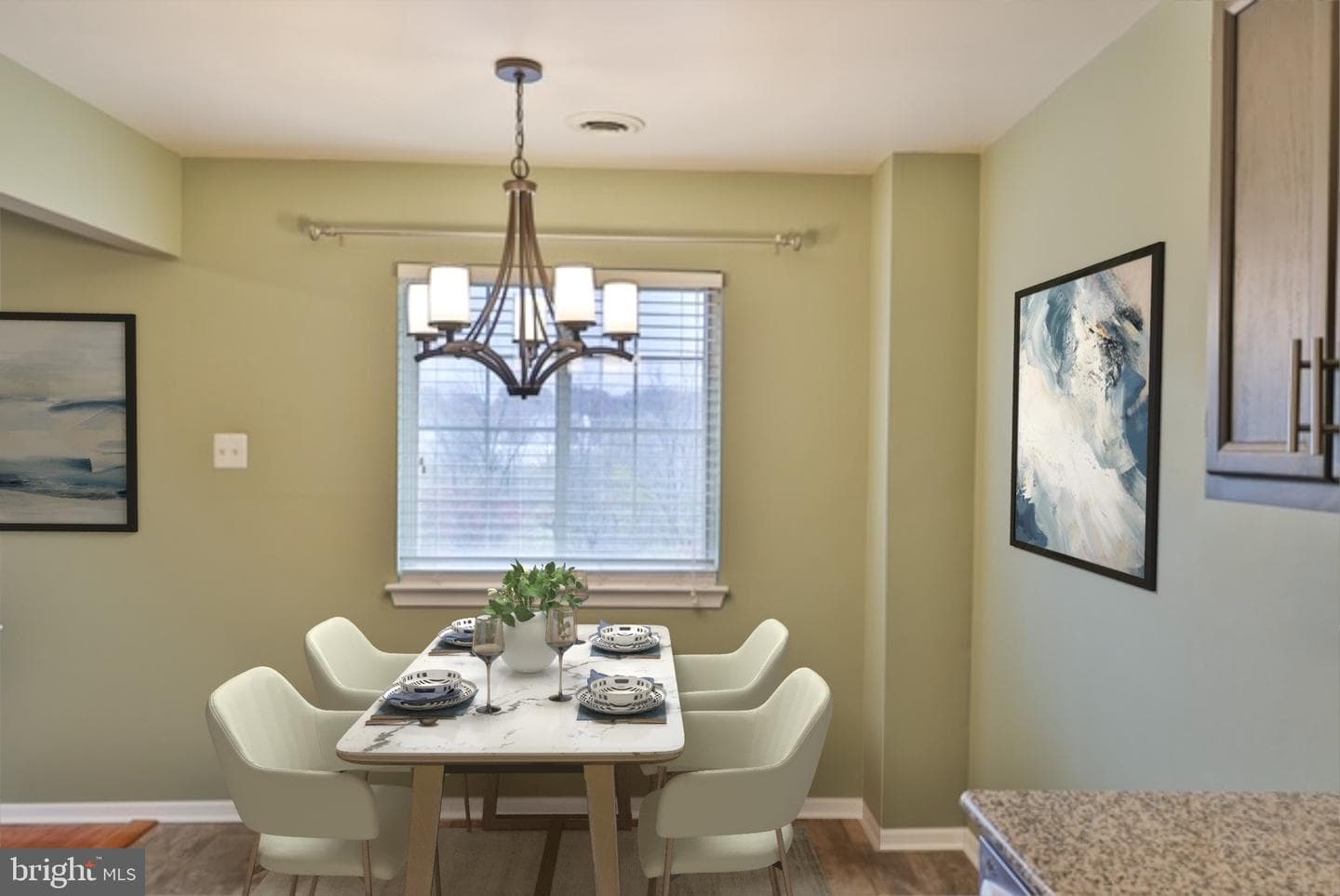 415 Wexford Way photo 4