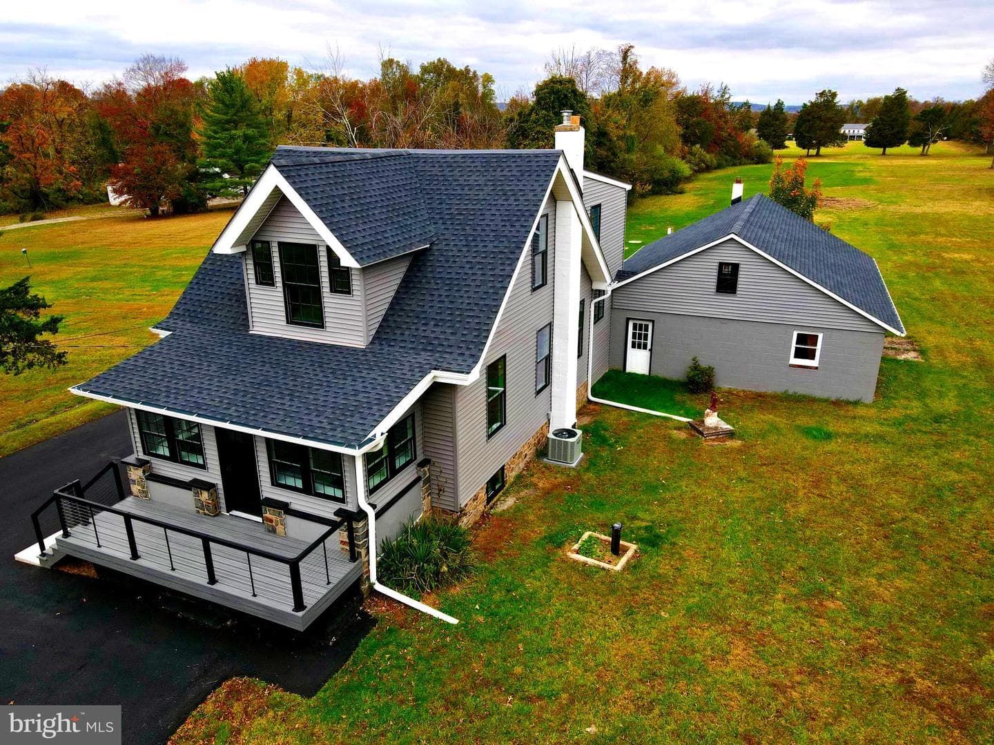 135 Center Hill Road photo 2