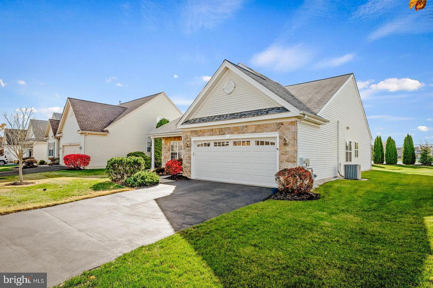 407 Maryjoe Way photo 3