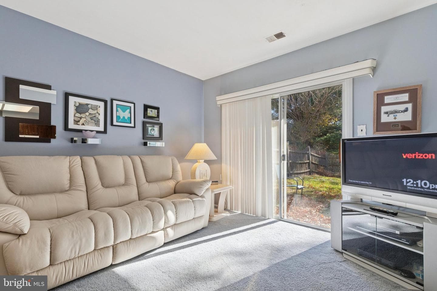 210 E Hanover Street photo 12