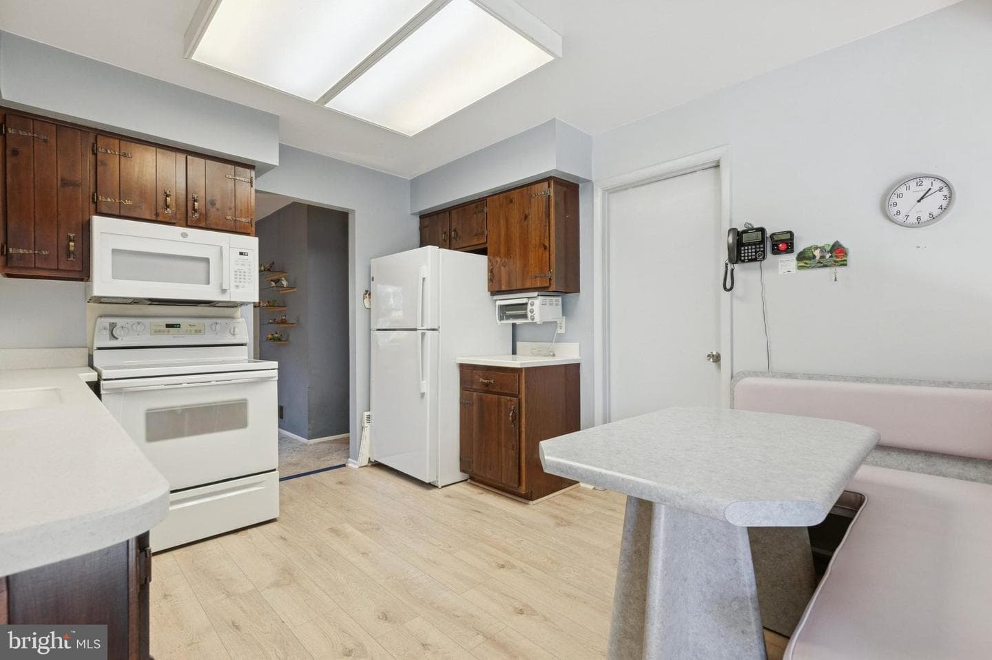 210 E Hanover Street photo 8