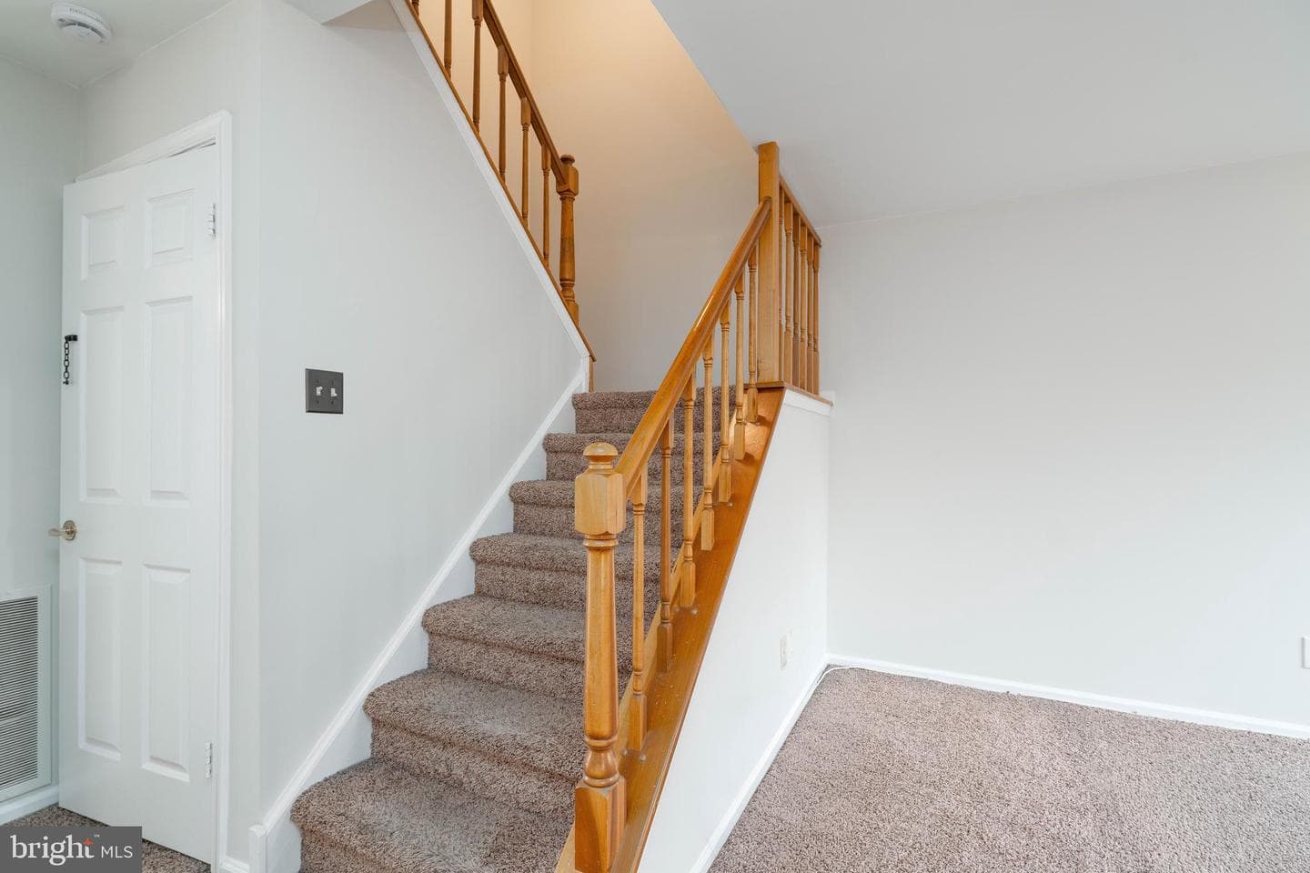 2420 Dogleg Drive photo 12