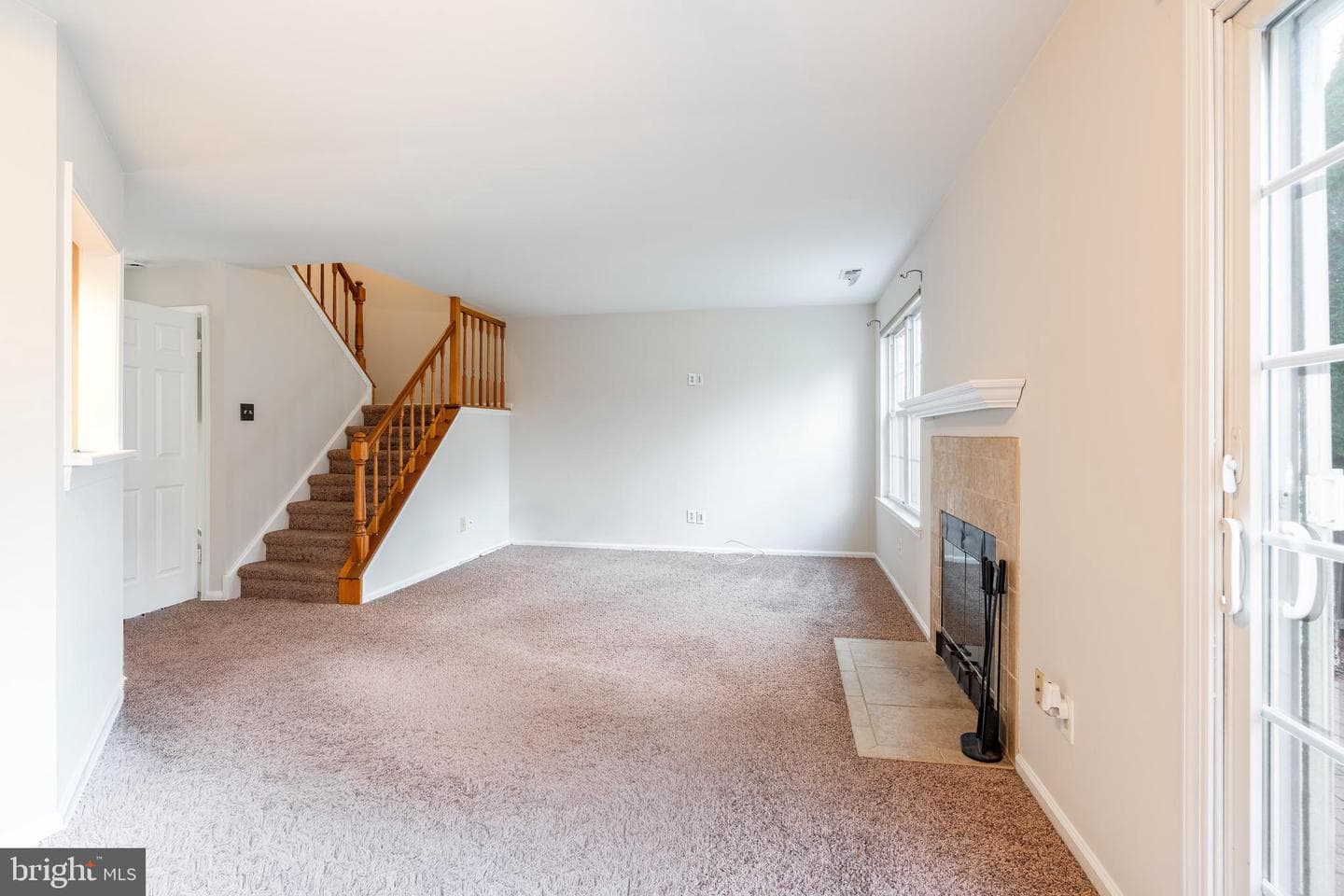 2420 Dogleg Drive photo 9