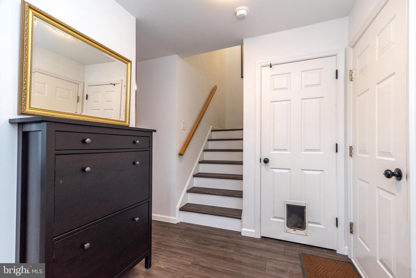 203 Hampshire Drive photo 26