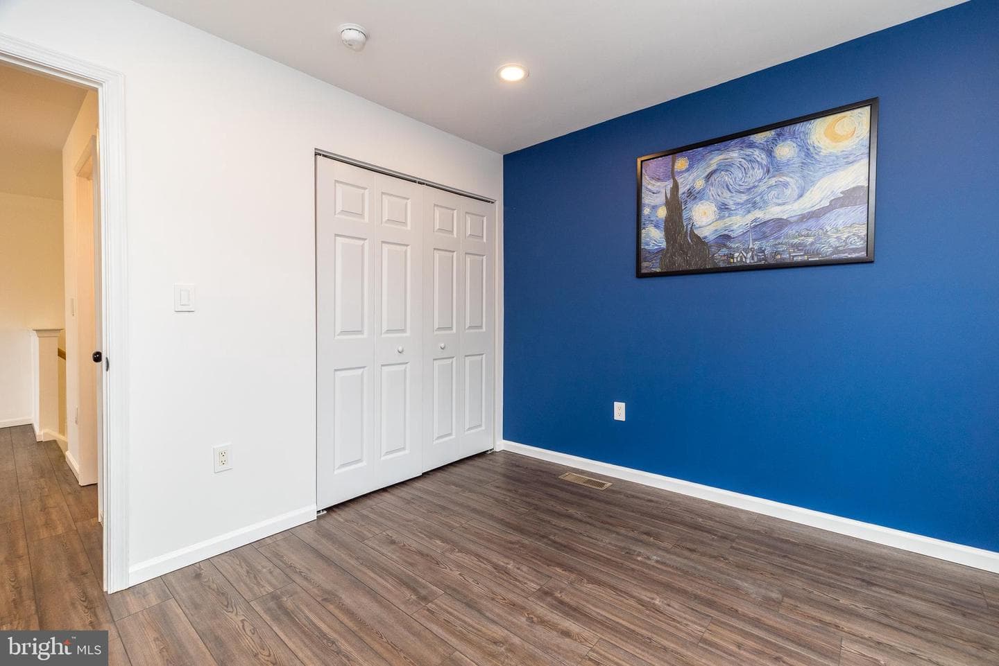 203 Hampshire Drive photo 40
