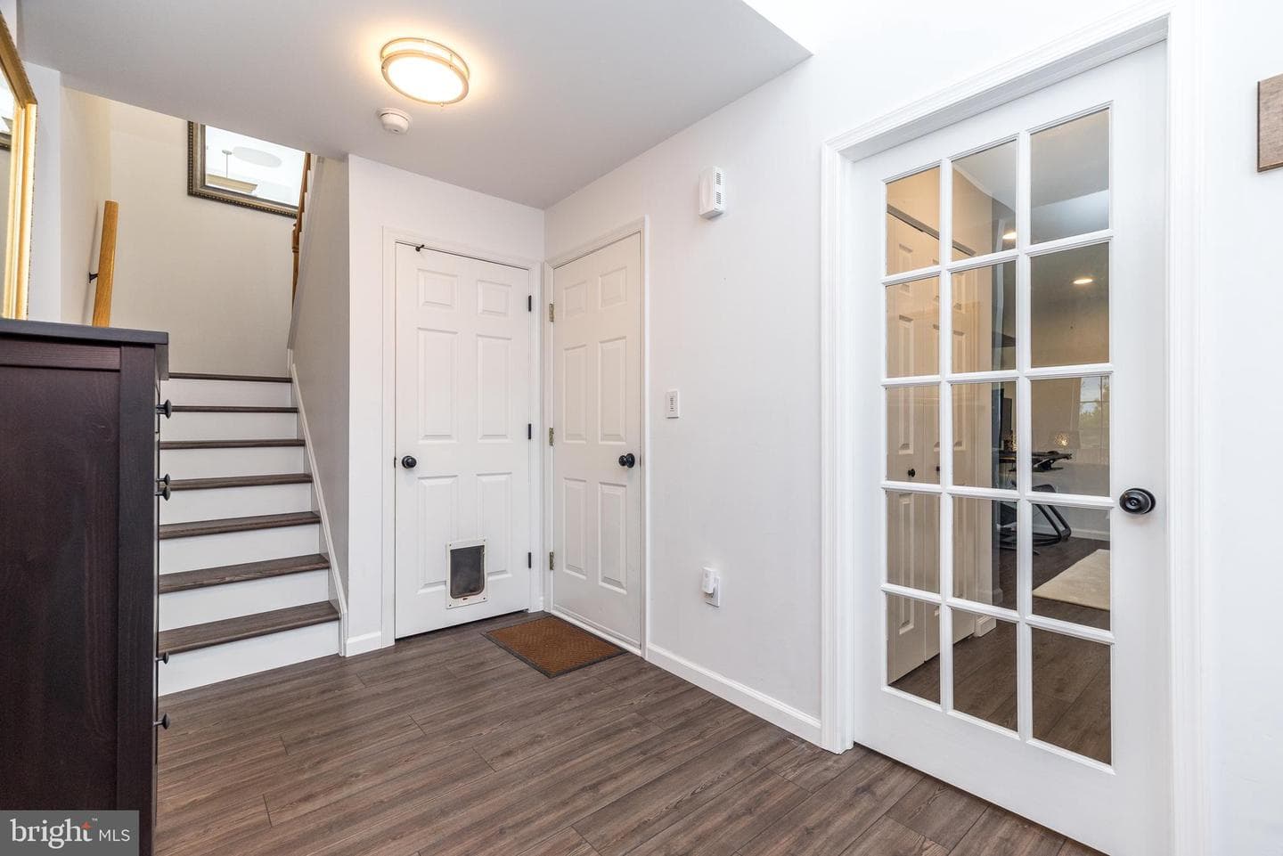 203 Hampshire Drive photo 8
