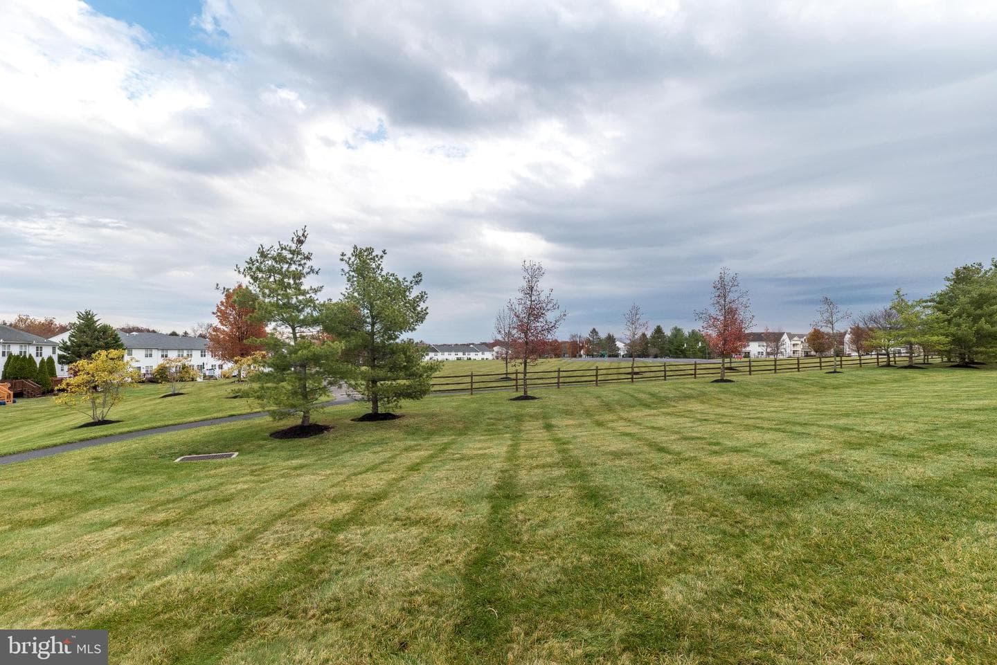 203 Hampshire Drive photo 9