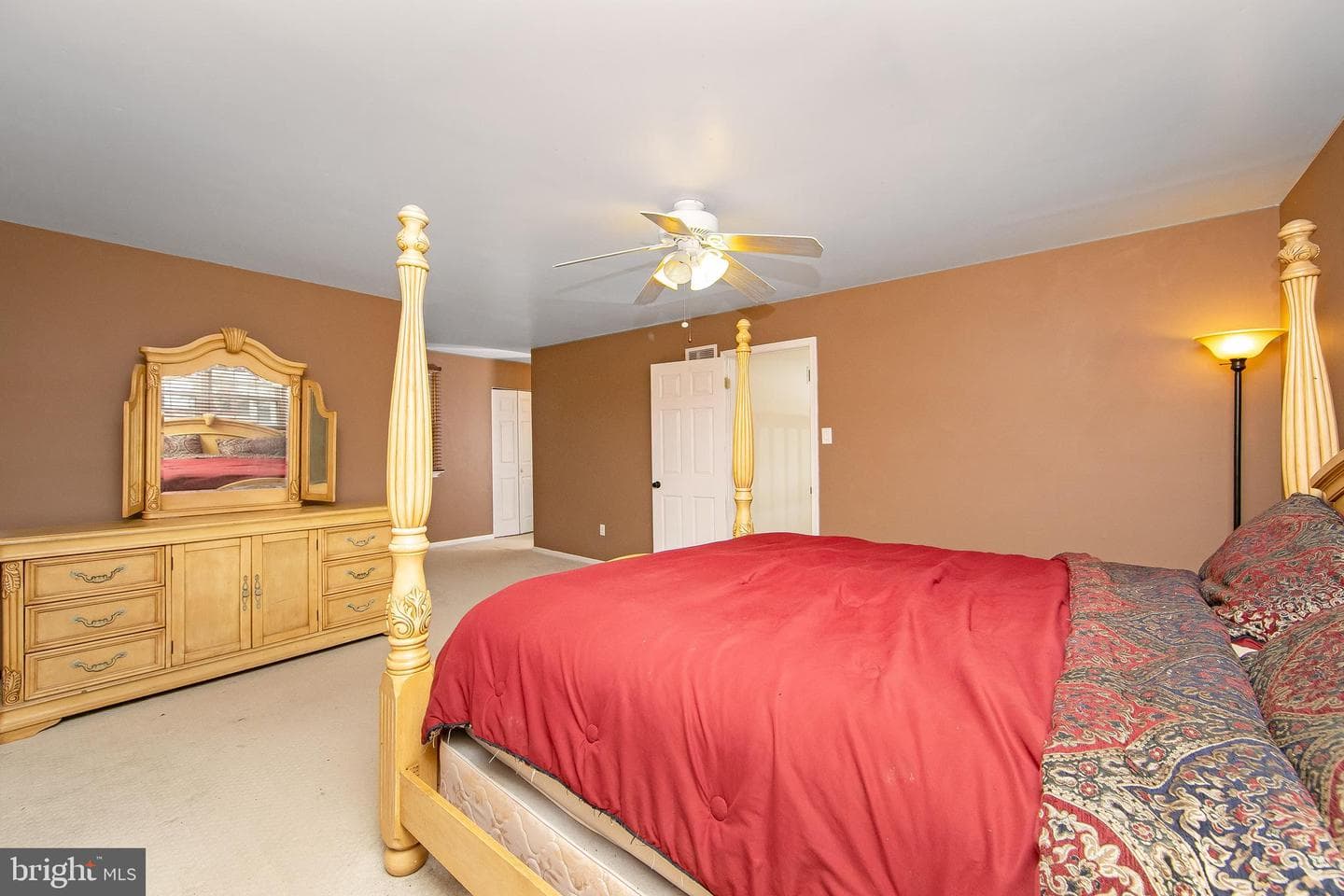 180 Independence Drive photo 24