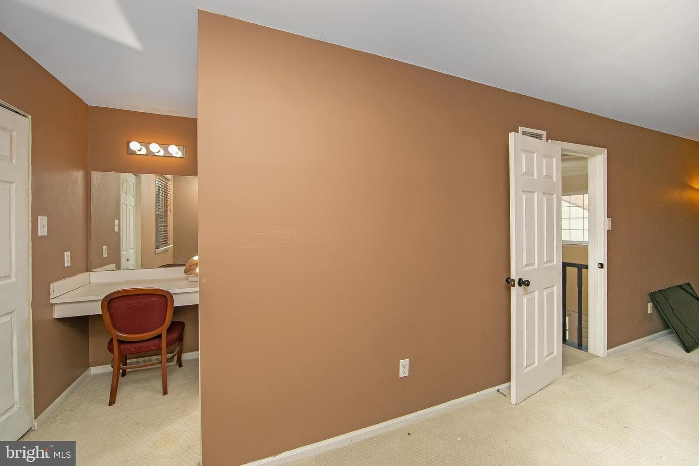 180 Independence Drive photo 26