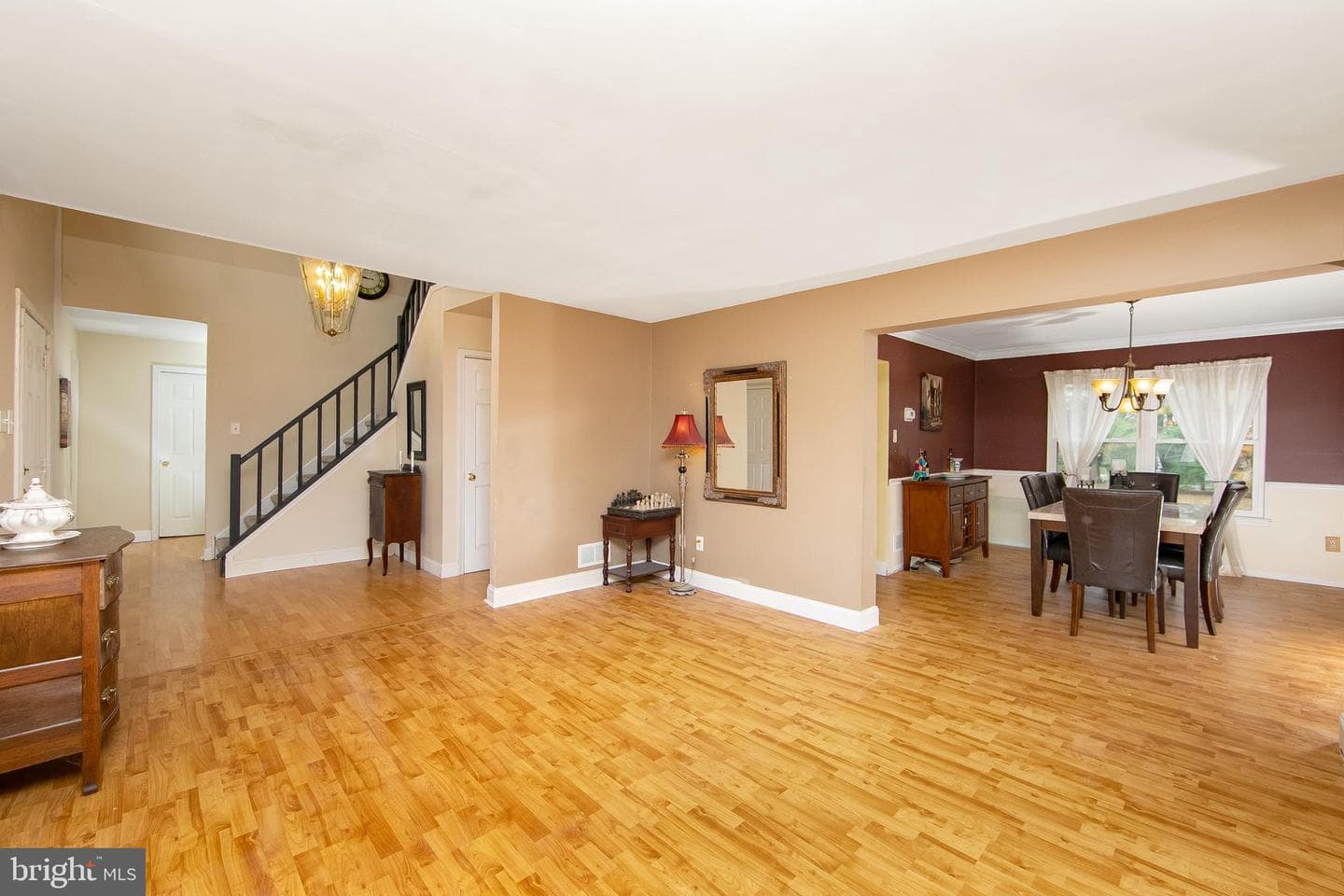 180 Independence Drive photo 7