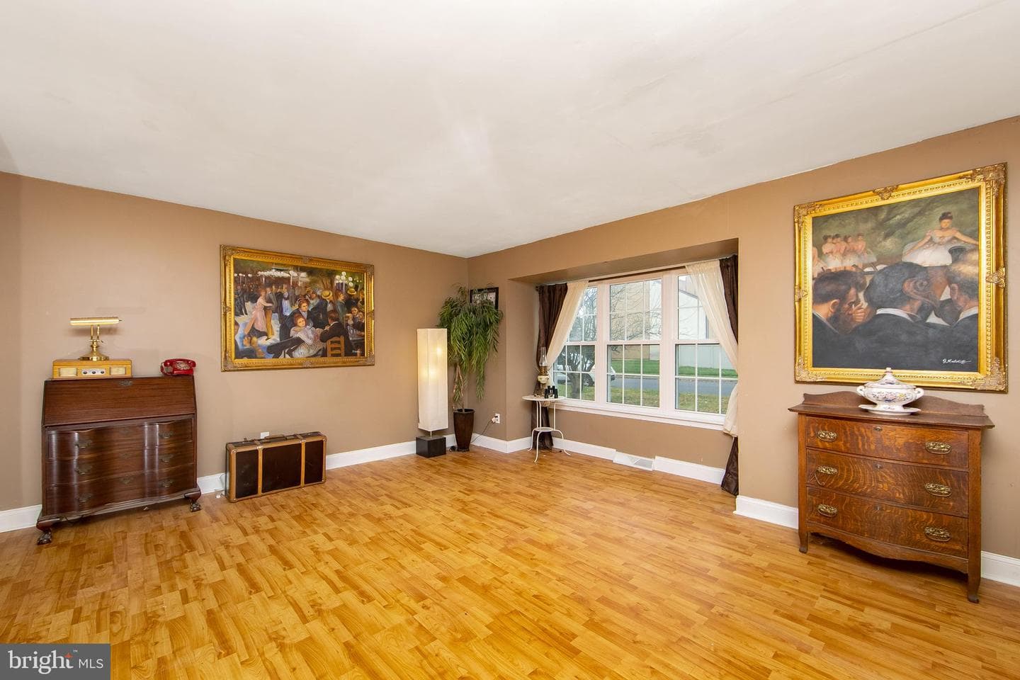 180 Independence Drive photo 8