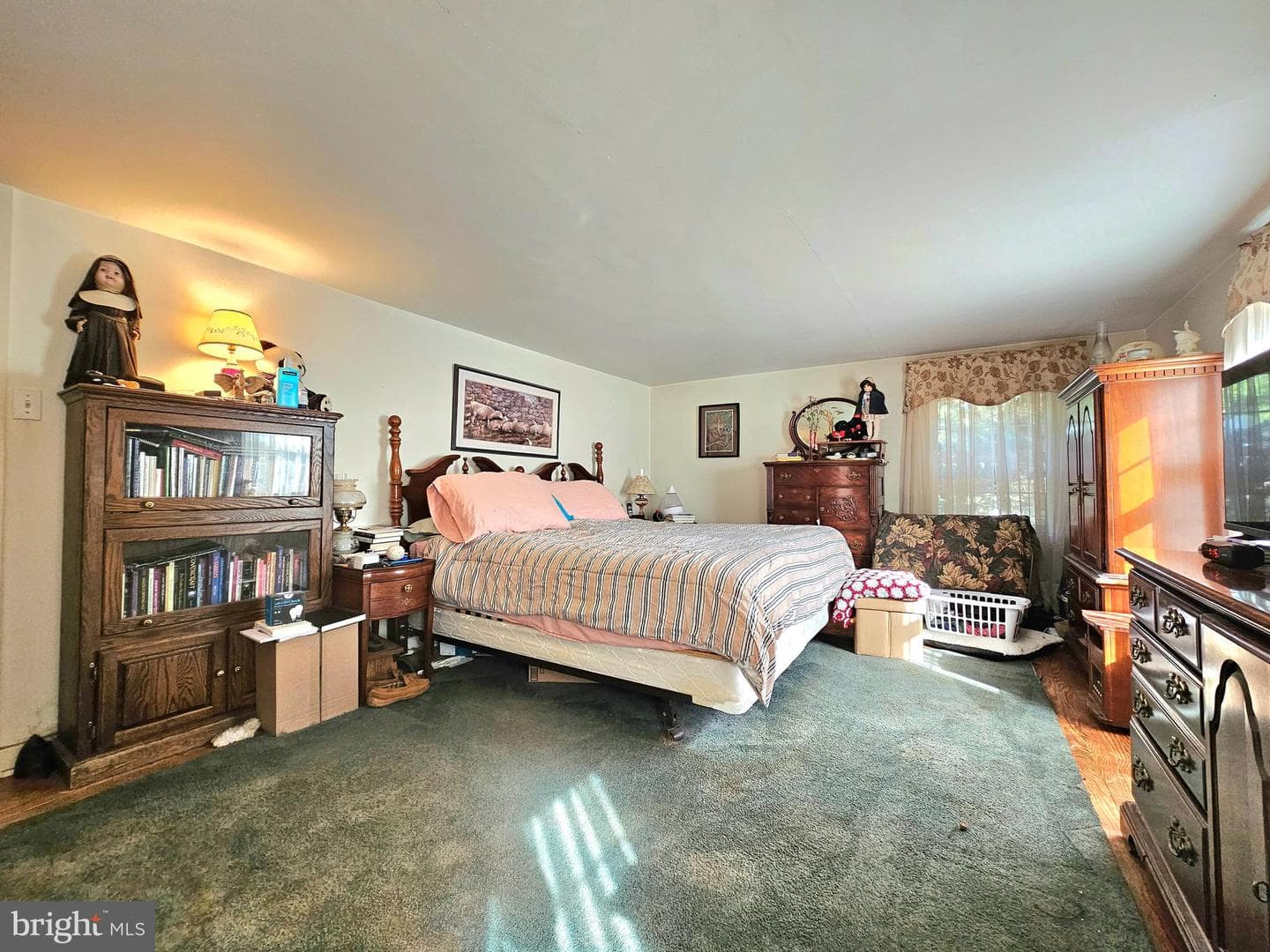 243 Linden Lane photo 23