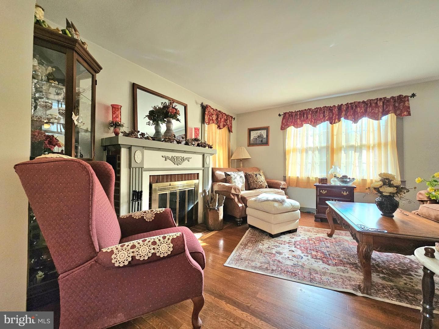 243 Linden Lane photo 3