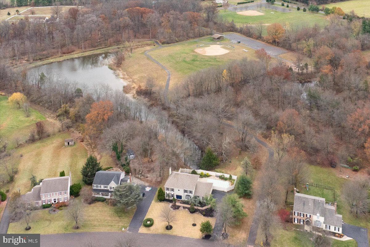 1268 Dogwood Drive photo 3