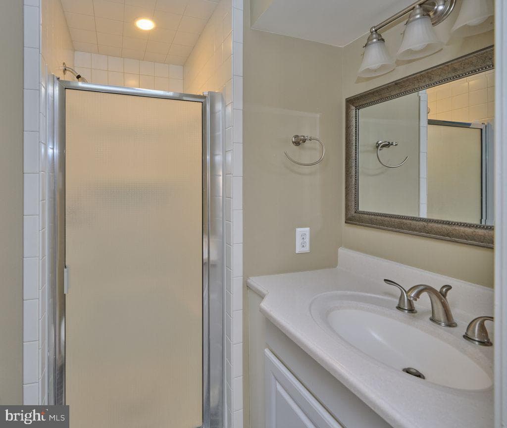 869 Breckinridge Court #125 photo 33