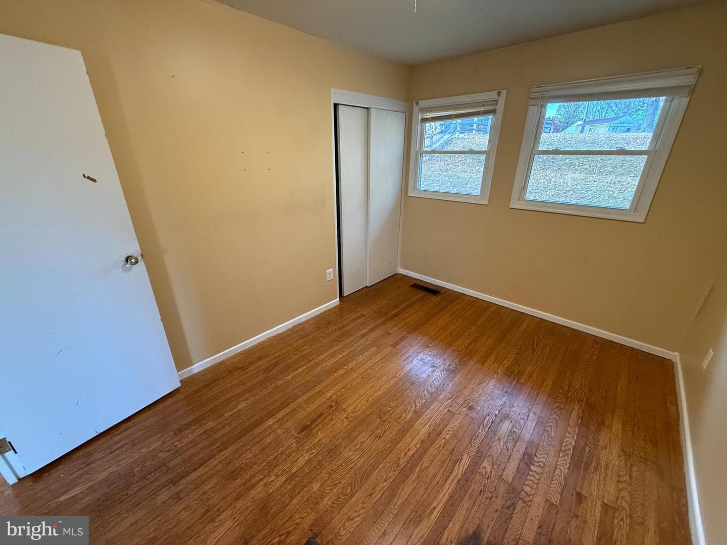 435 Temple Road photo 14