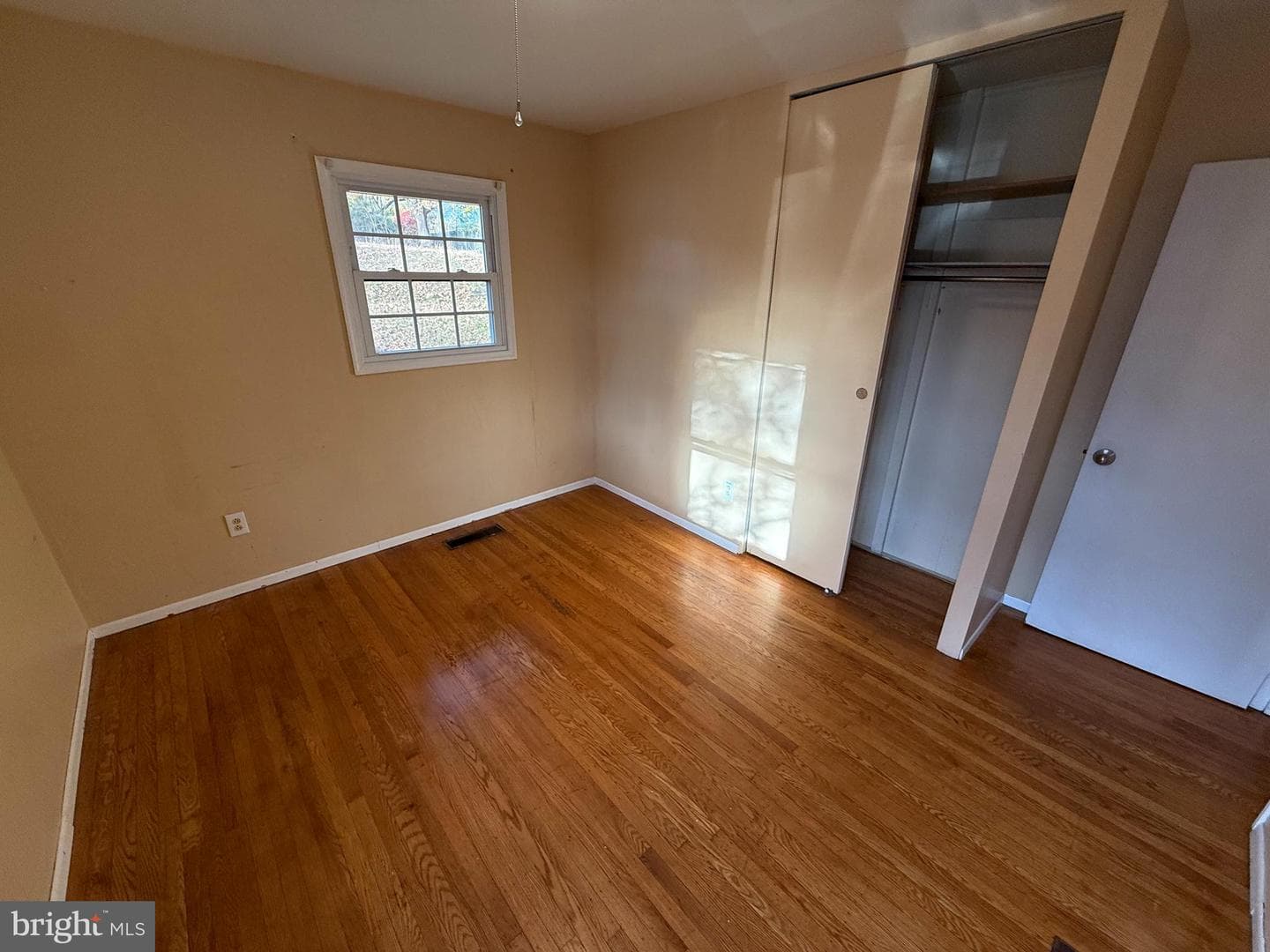 435 Temple Road photo 16