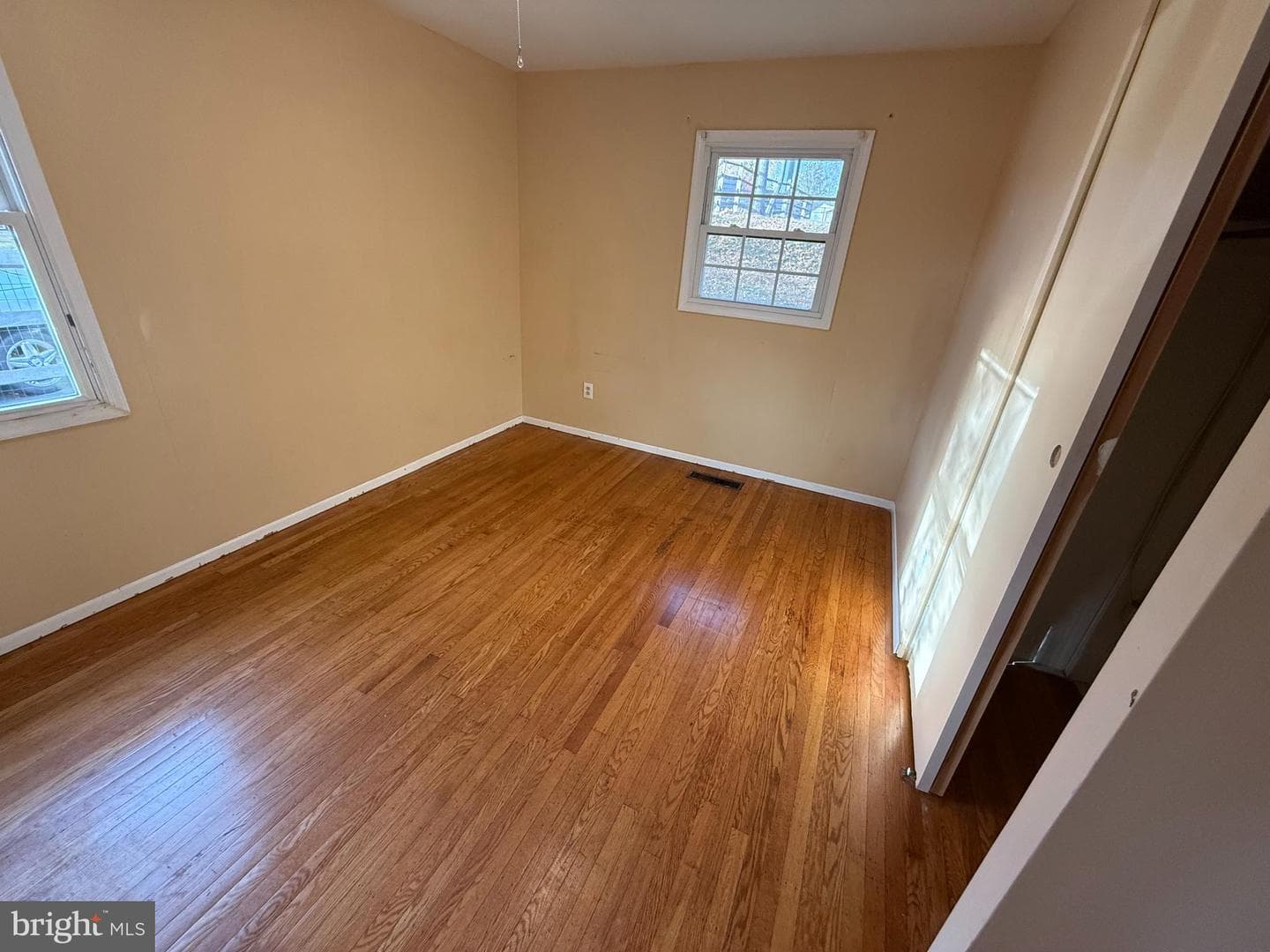 435 Temple Road photo 18