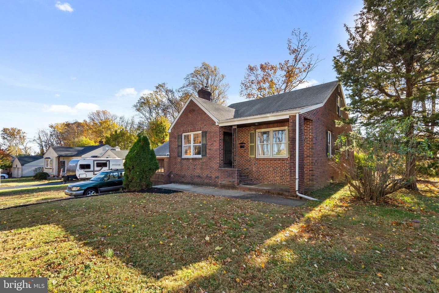 39 Woodbine Avenue photo 1