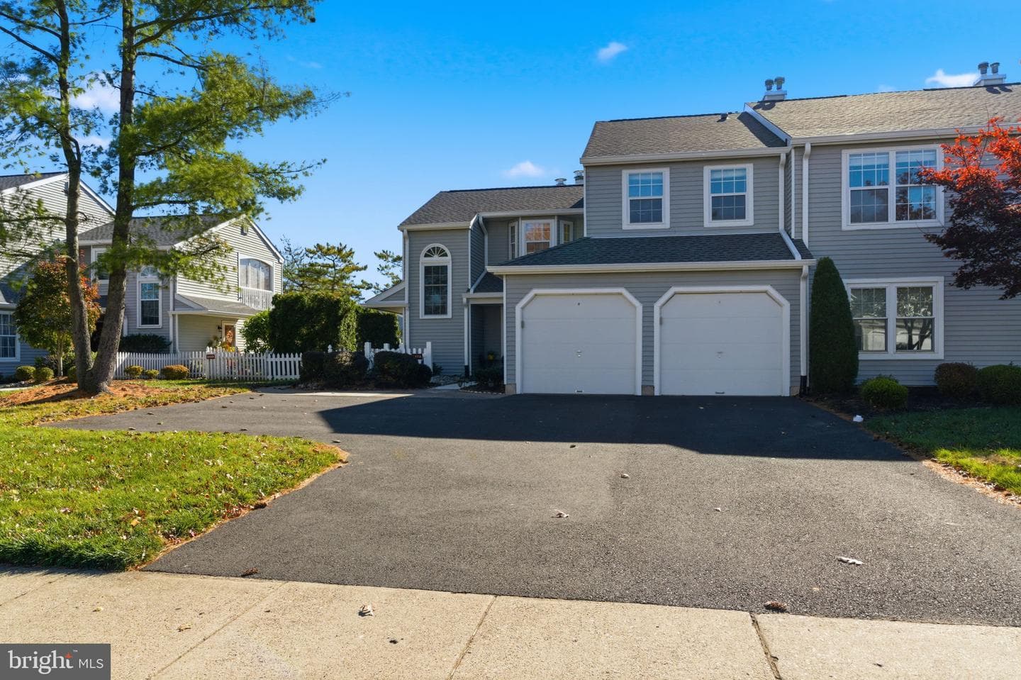 647b Rose Hollow Drive #b photo 2