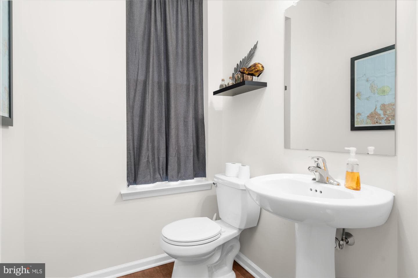 105 Edgewater Court photo 14