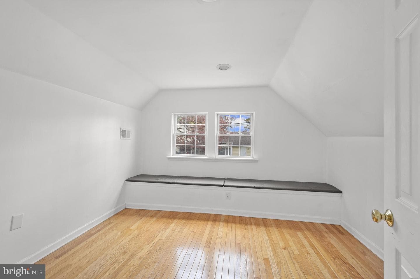 301 Snowball Drive photo 24