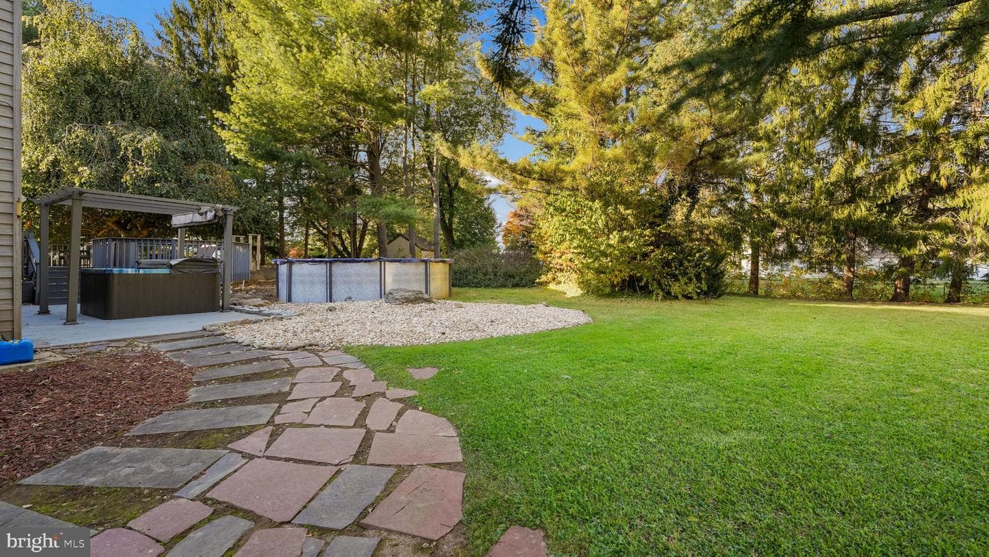 28 Peter Drive photo 39