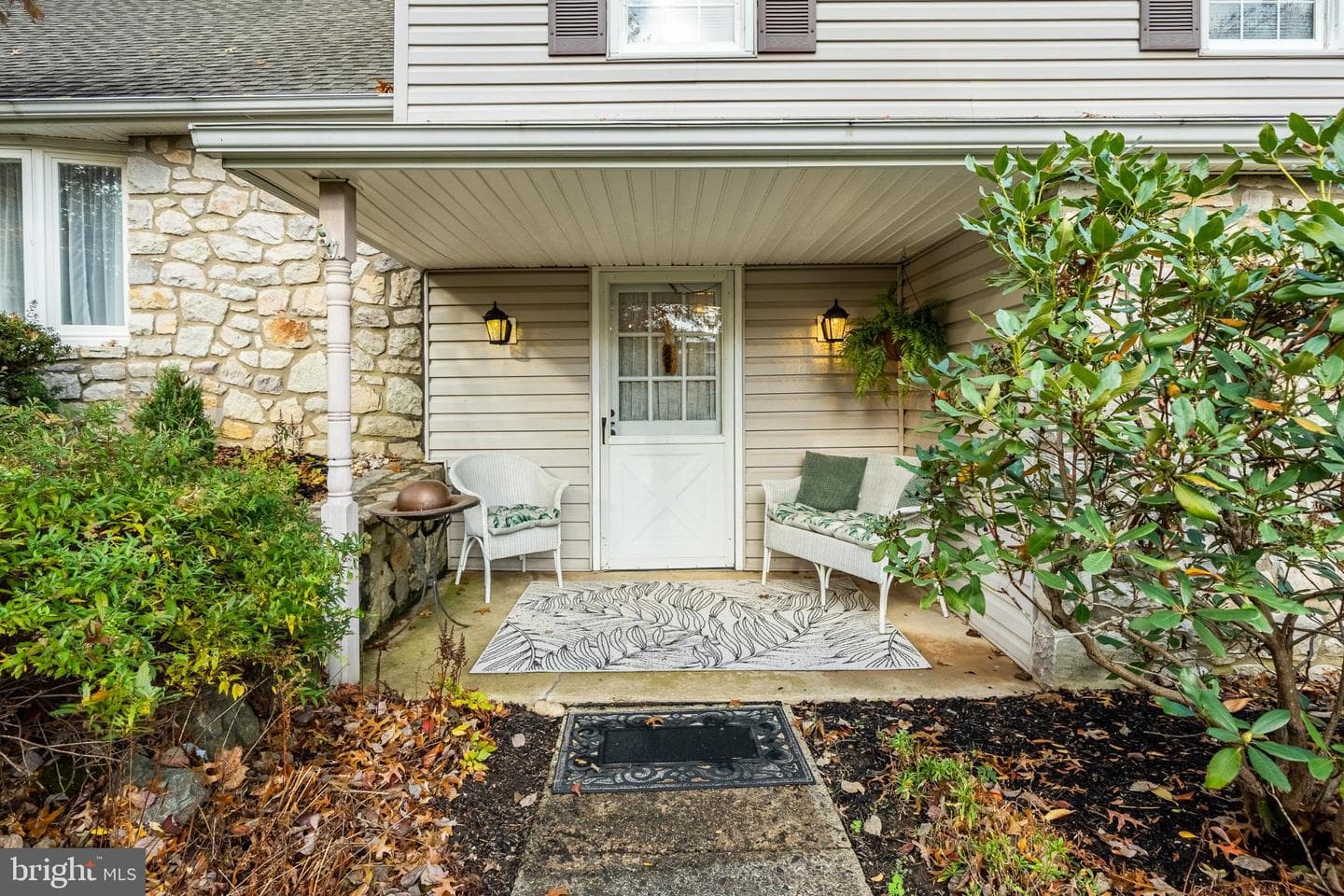 44 Shady Lawn Drive photo 3