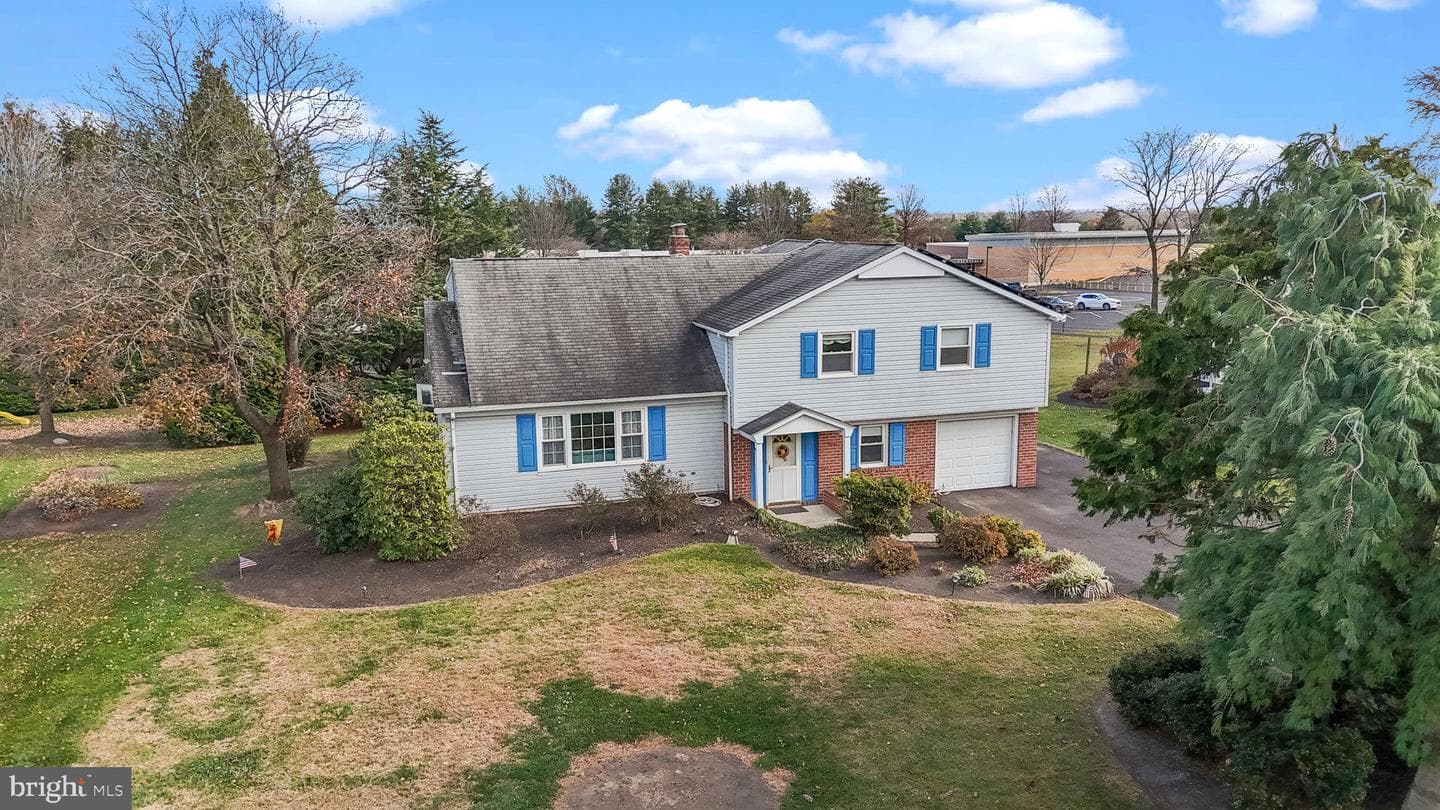 195 Harriet Road photo 45