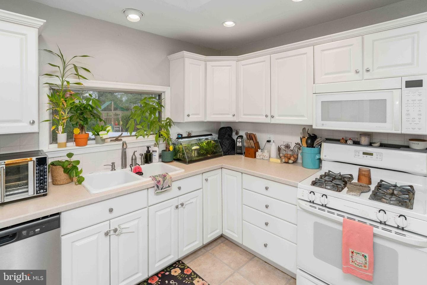 216 Wellington Drive photo 15