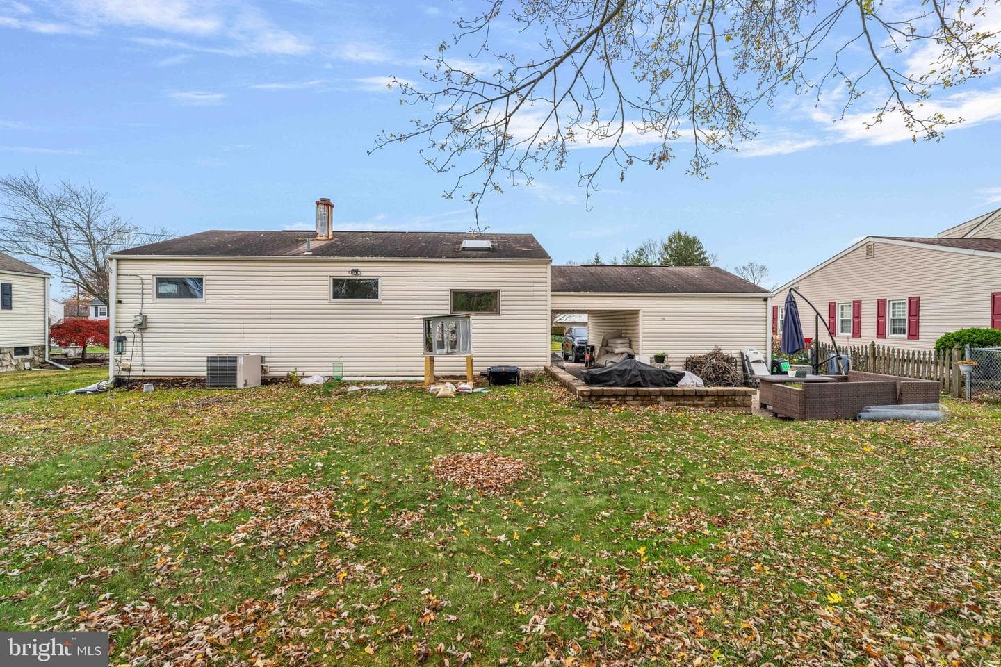 216 Wellington Drive photo 5