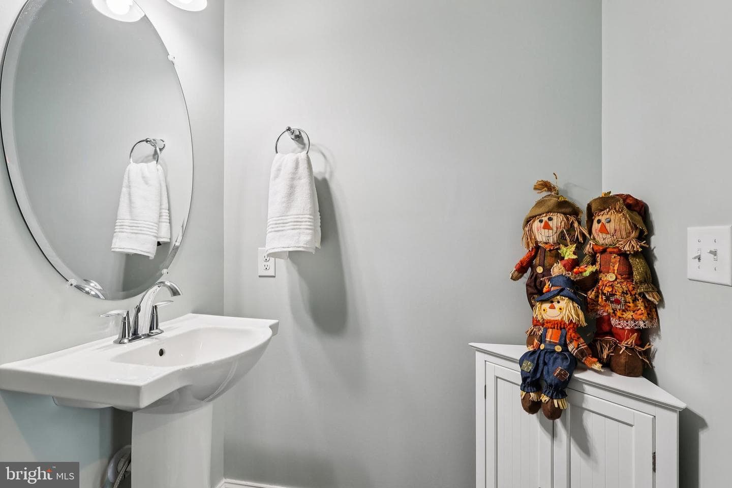 8 Lacey Lane photo 17
