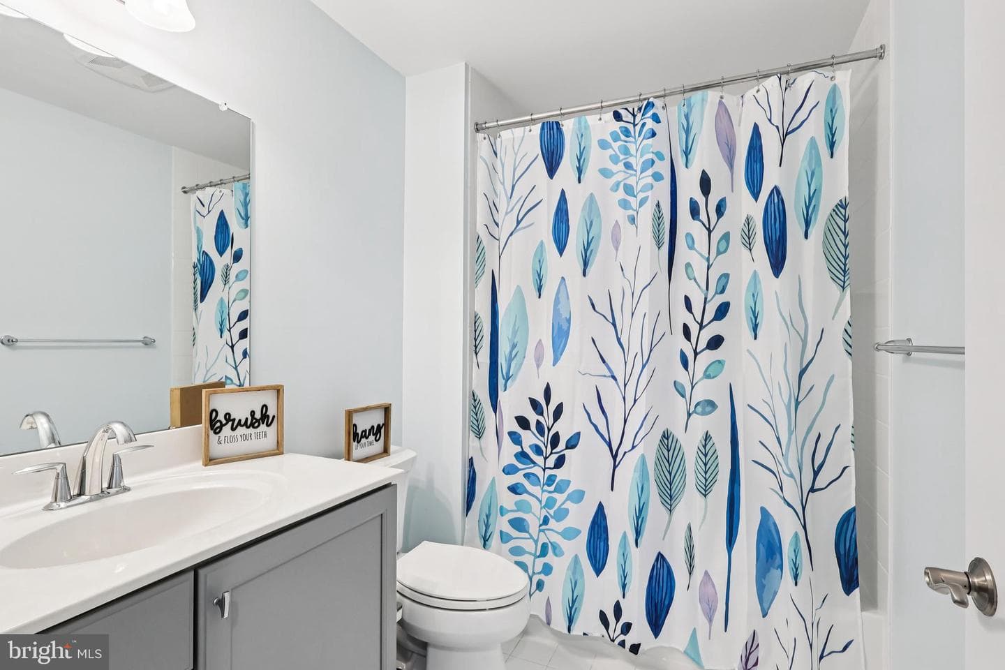 8 Lacey Lane photo 36