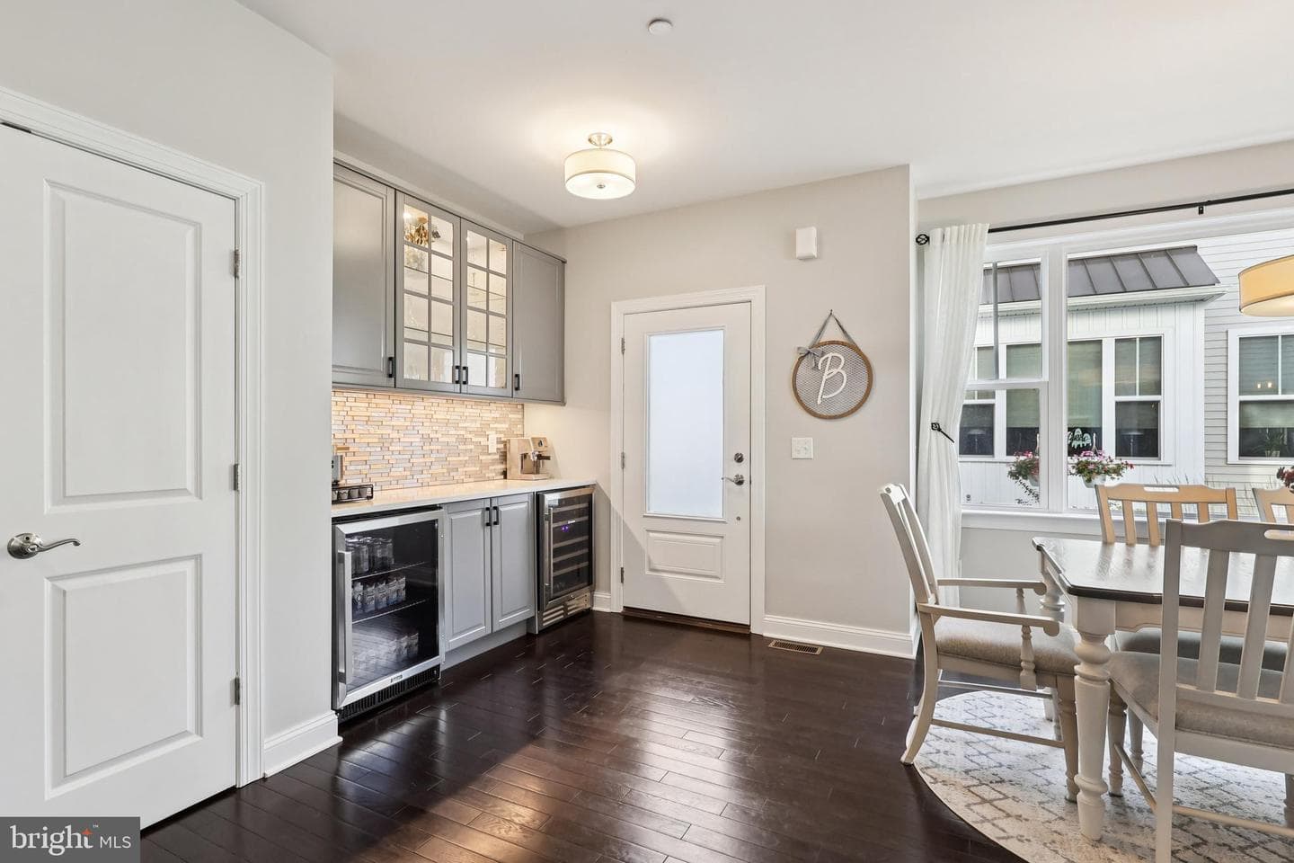 8 Lacey Lane photo 9