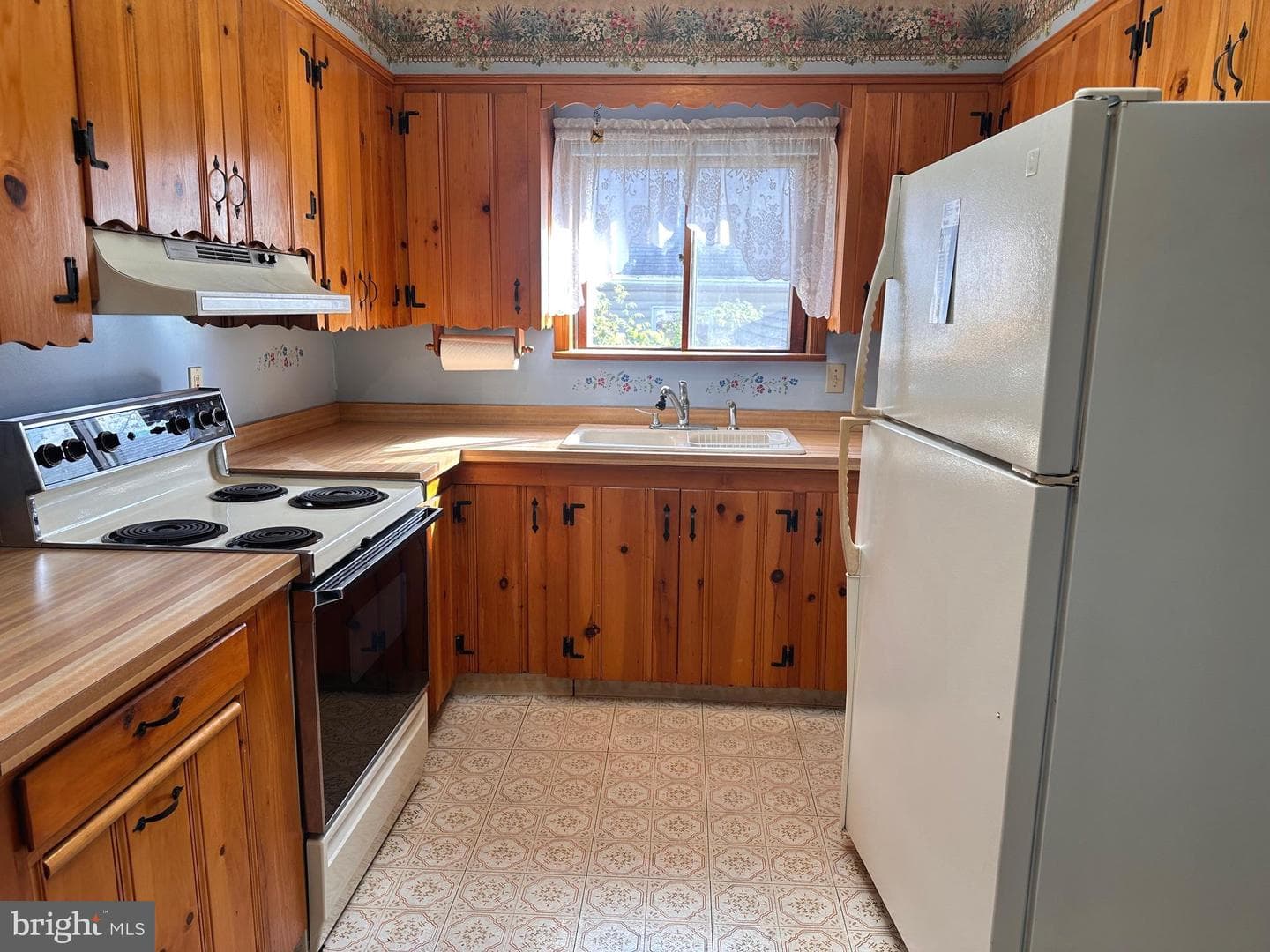 220 Nemoral Street photo 7