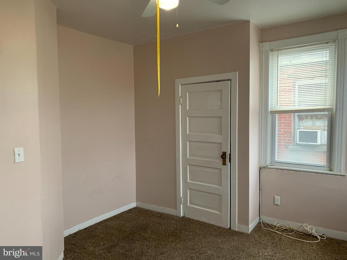 225 Washington Street photo 16