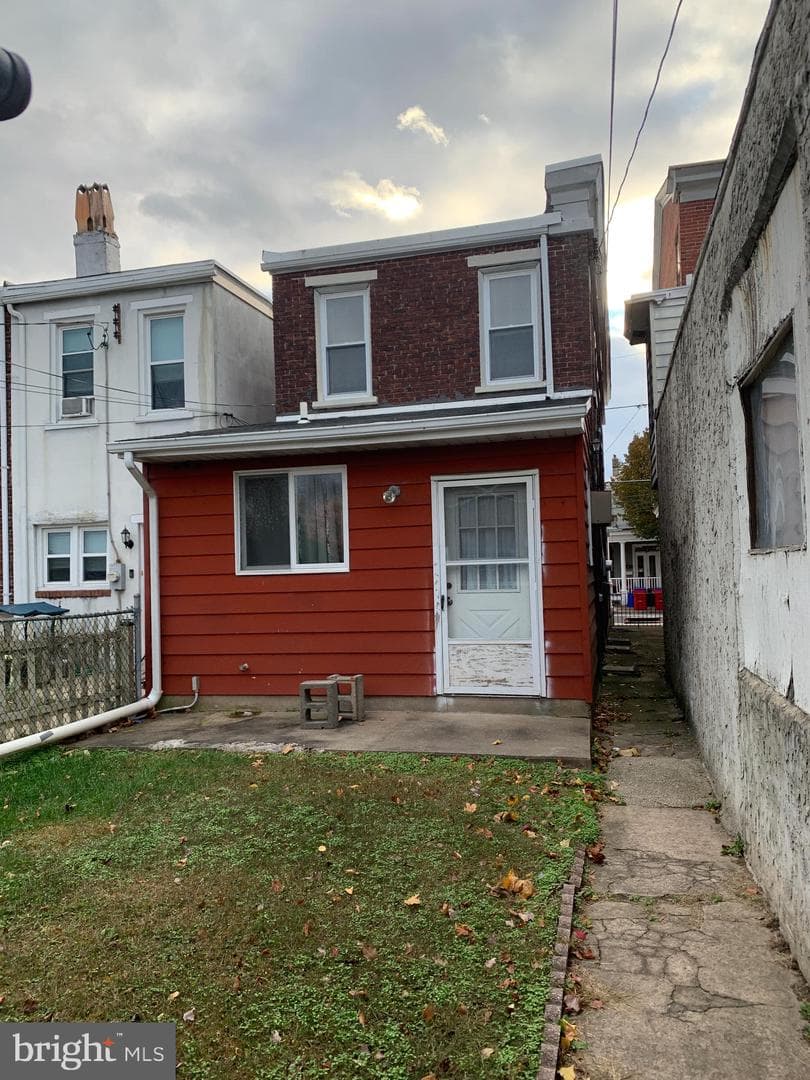 225 Washington Street photo 27