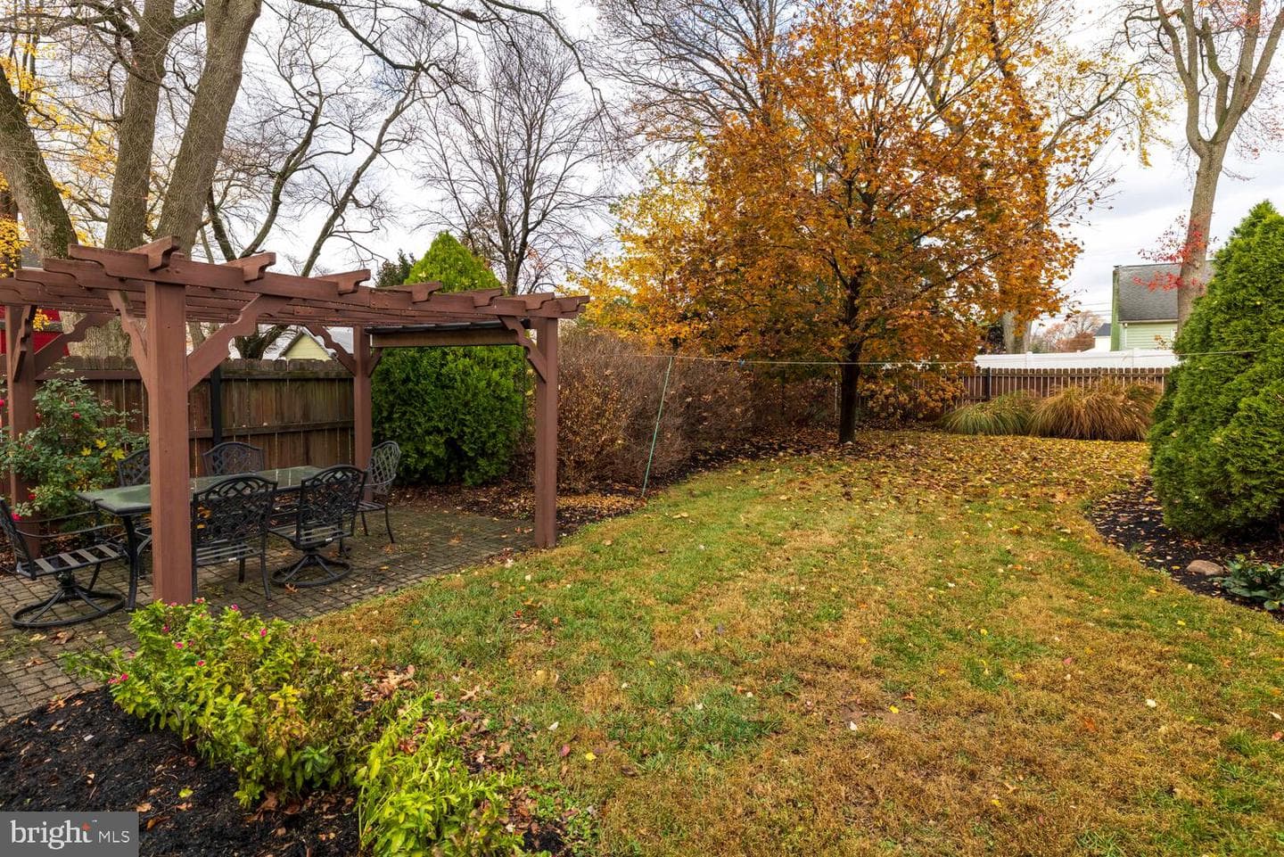 2133 Maple Avenue photo 19