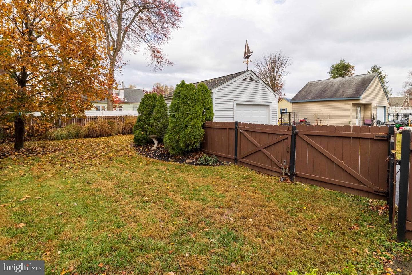2133 Maple Avenue photo 20