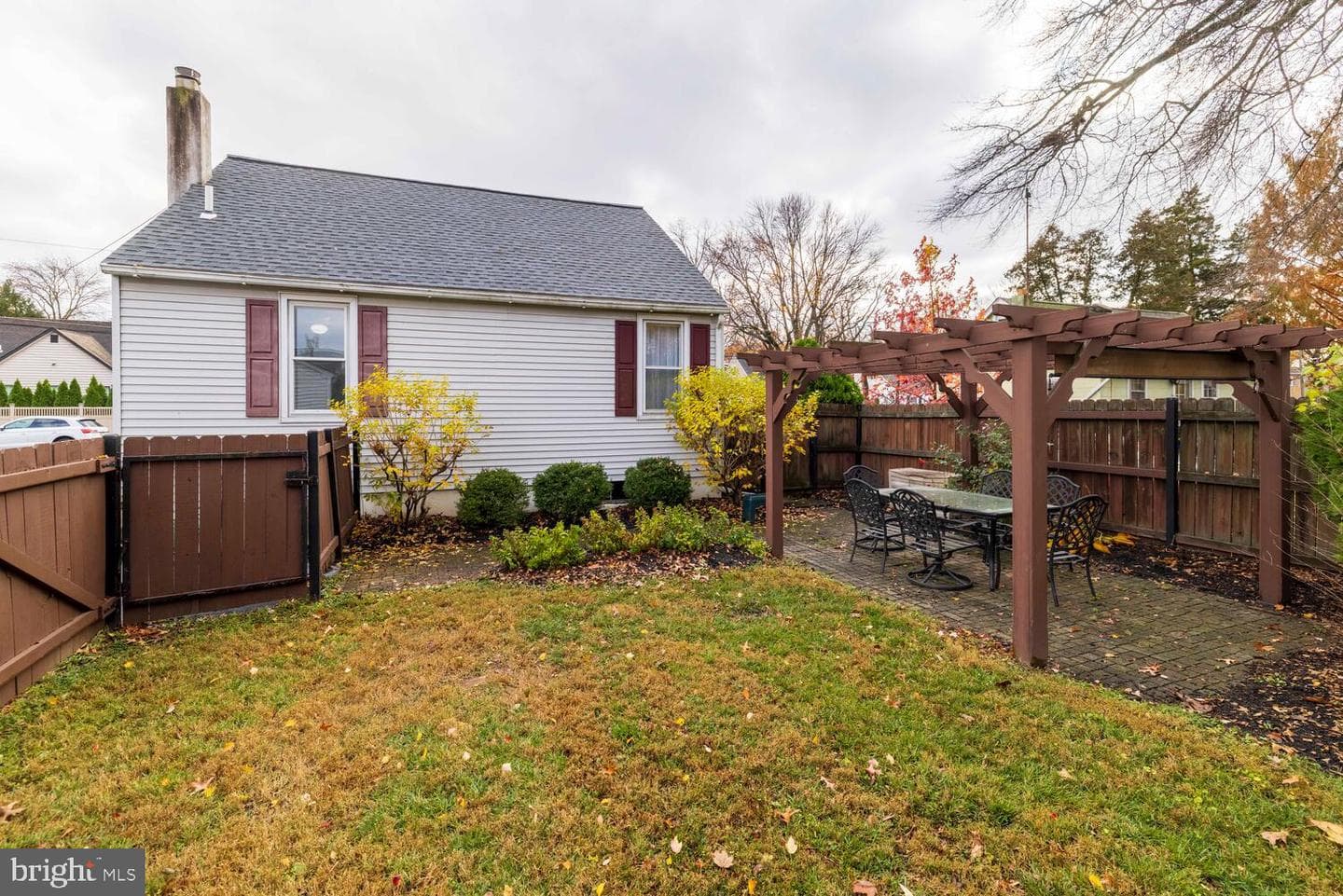 2133 Maple Avenue photo 21