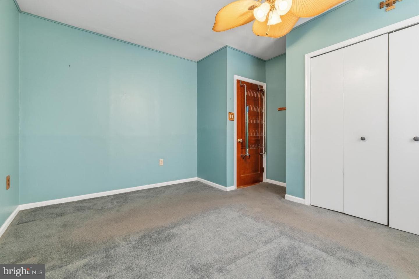 2133 Maple Avenue photo 9