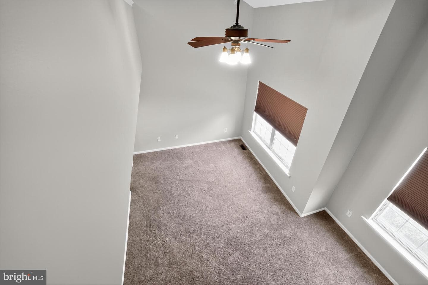 311 Goldenrod Court photo 24