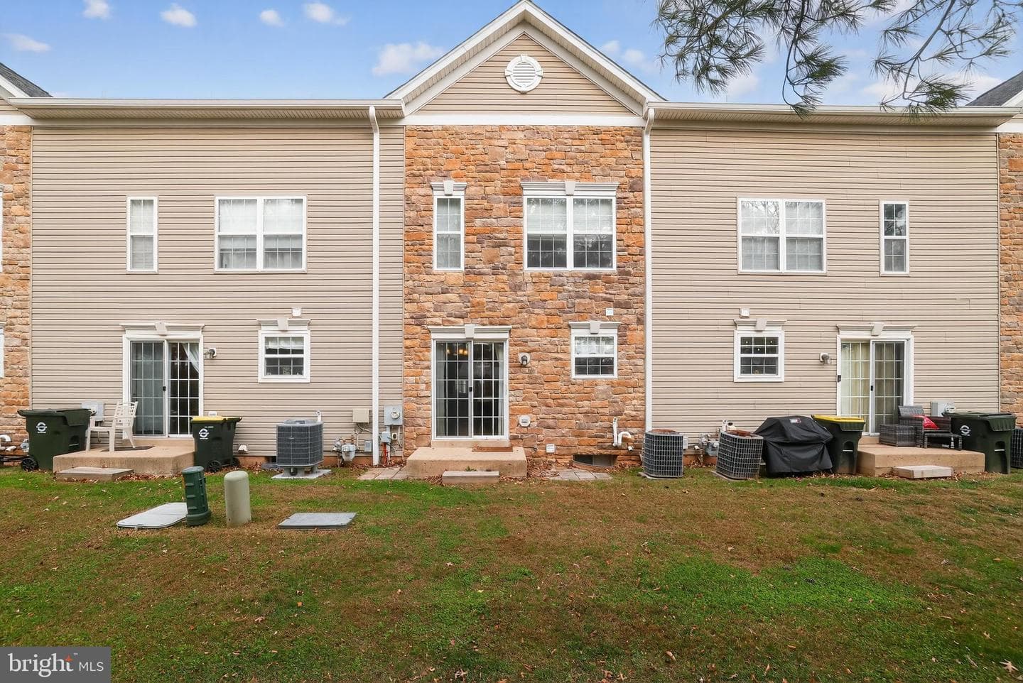 311 Goldenrod Court photo 7
