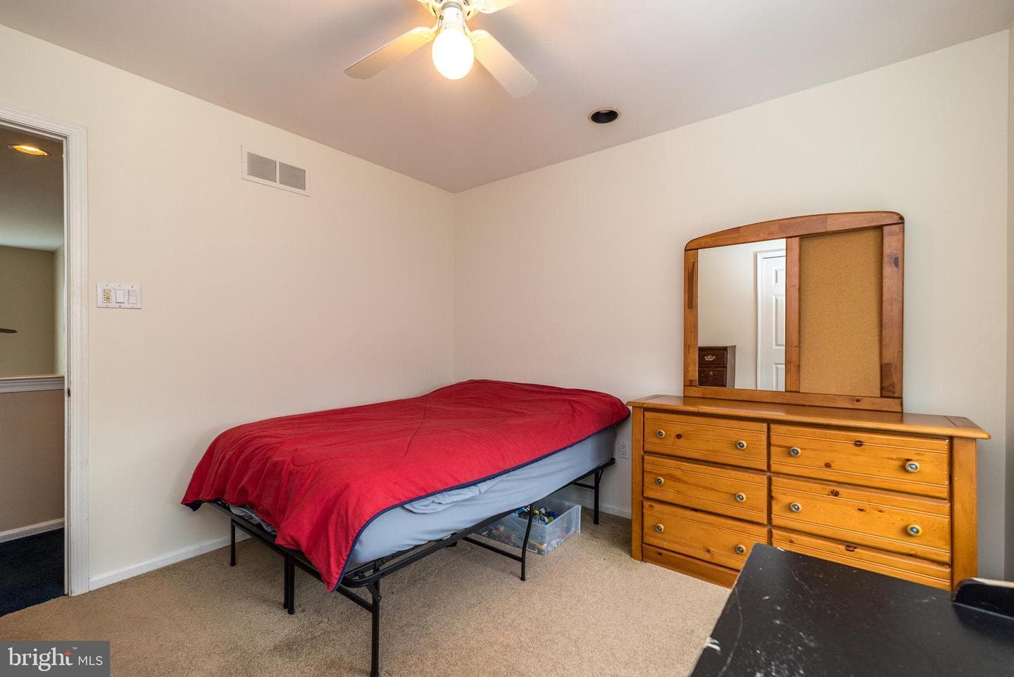 546 Clydesdale Drive photo 44