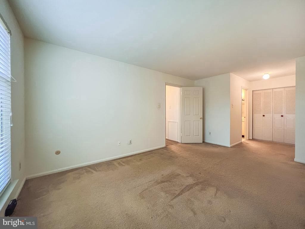 654a Woodford Lane photo 17