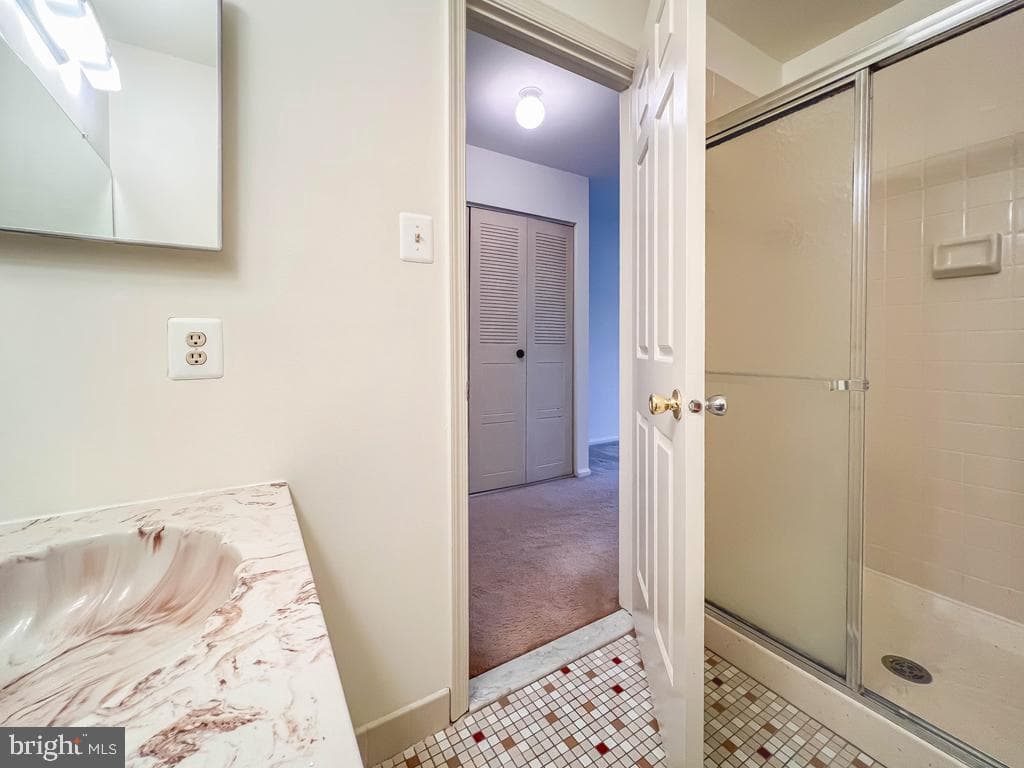 654a Woodford Lane photo 21